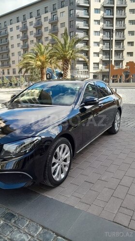Mercedes E 220 d 2018, 180,000 km - 2.0 l - Bakı