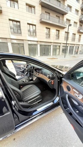 Mercedes E 220 d 2018, 180,000 km - 2.0 l - Bakı
