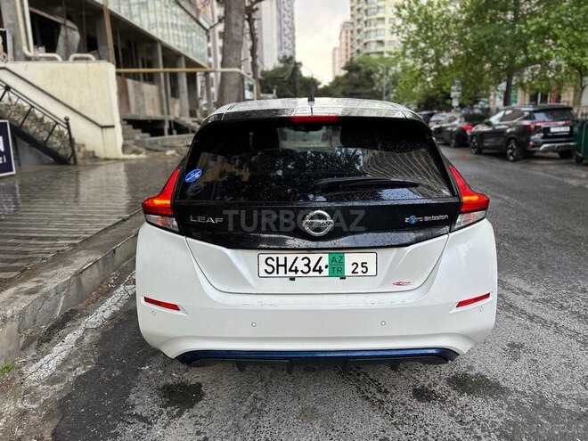 Nissan Leaf 2019, 99,999 km - 0.0 l - Bakı