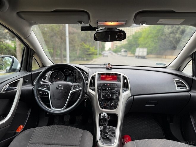Opel Astra 2012, 277,000 km - 1.3 l - Bakı
