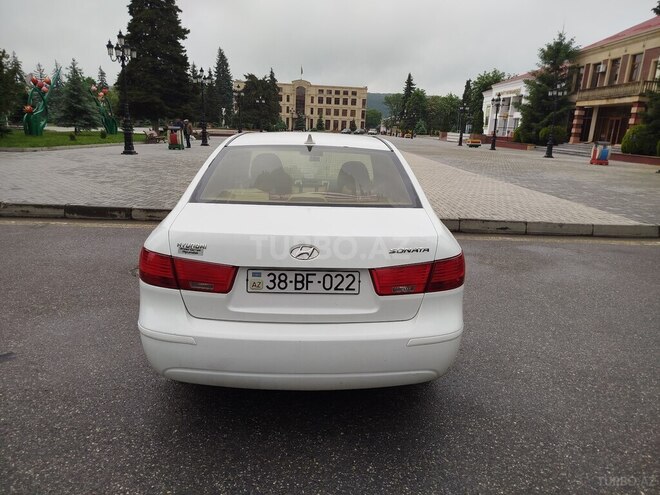 Hyundai Sonata 2009, 289,682 km - 2.4 l - Qusar