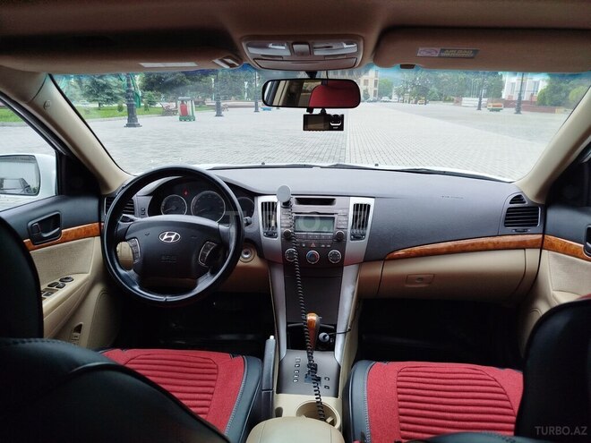 Hyundai Sonata 2009, 289,682 km - 2.4 l - Qusar