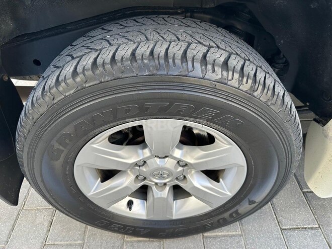 Toyota Land Cruiser Prado 2014, 146,000 km - 2.7 l - Bakı