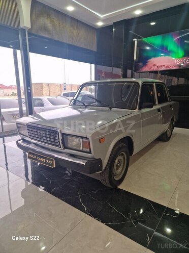 LADA (VAZ) 2107-2