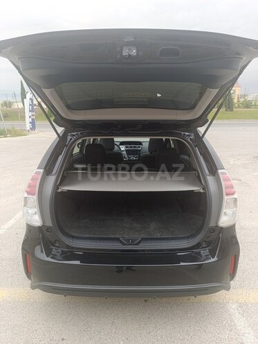 Toyota Prius V 2016, 297,729 km - 1.8 l - Bakı
