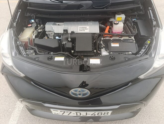 Toyota Prius V 2016, 297,729 km - 1.8 l - Bakı