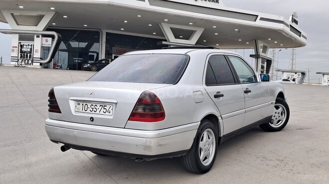 Mercedes C 220 d 1997, 250,000 km - 2.2 l - Bakı