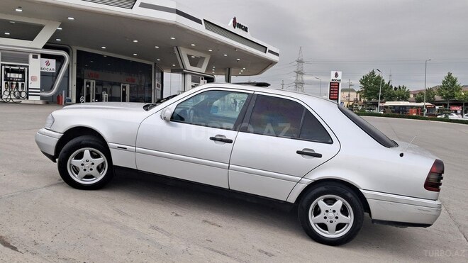 Mercedes C 220 d 1997, 250,000 km - 2.2 l - Bakı