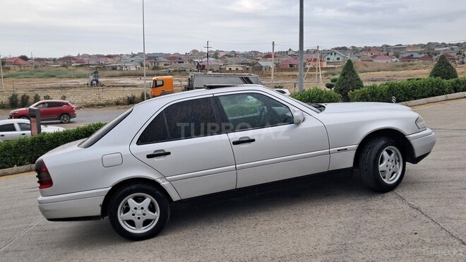 Mercedes C 220 d 1997, 250,000 km - 2.2 l - Bakı