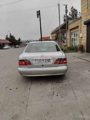 Mercedes E 240 2000, 362,000 km - 2.4 l - Bakı