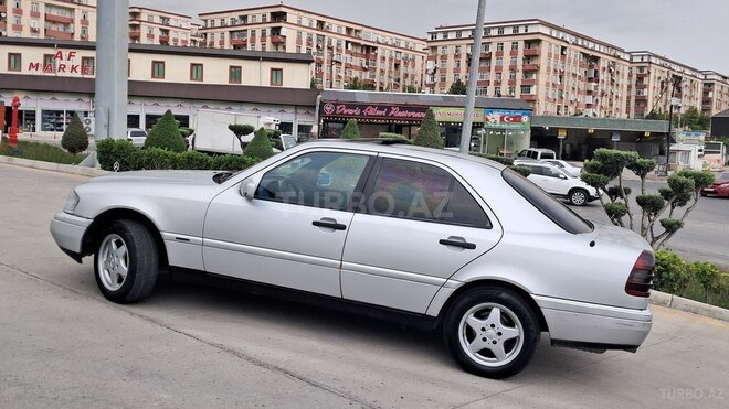Mercedes C 220 d 1997, 250,000 km - 2.2 l - Bakı