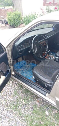 Mercedes 190 1991, 415,781 km - 2.0 l - Sabirabad