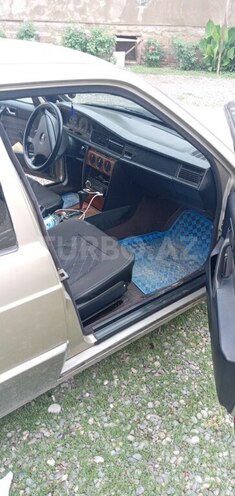 Mercedes 190 1991, 415,781 km - 2.0 l - Sabirabad
