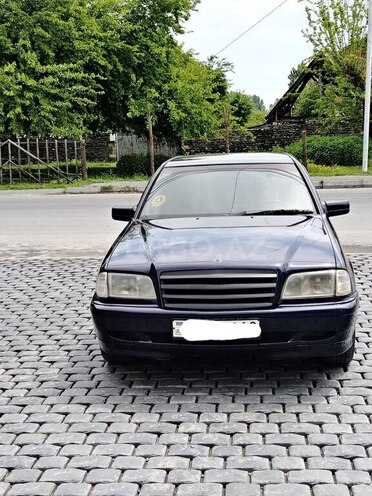 Mercedes C 180 1998, 360,000 km - 1.8 l - Zaqatala