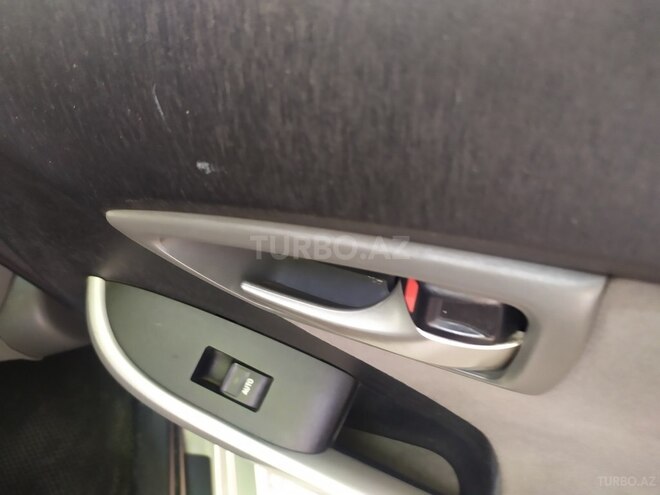 Toyota Prius 2013, 336,353 km - 1.8 l - Bakı