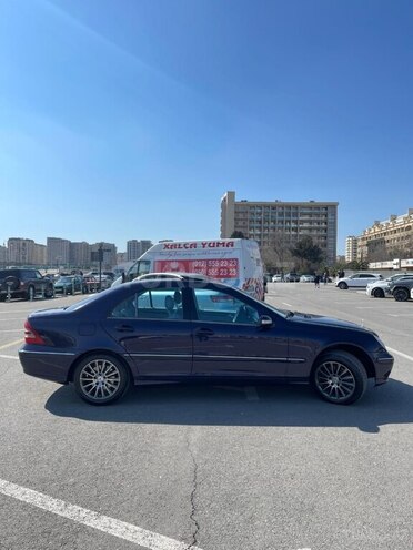 Mercedes C 240 2002, 300,000 km - 2.4 l - Bakı