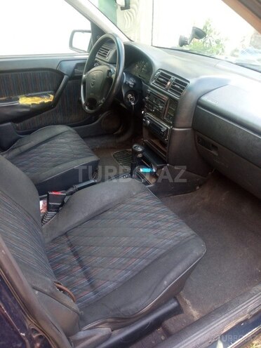 Opel Vectra 1994, 144,771 km - 2.0 l - Tovuz