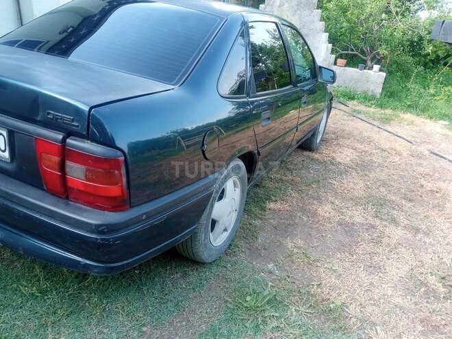 Opel Vectra 1994, 144,771 km - 2.0 l - Tovuz
