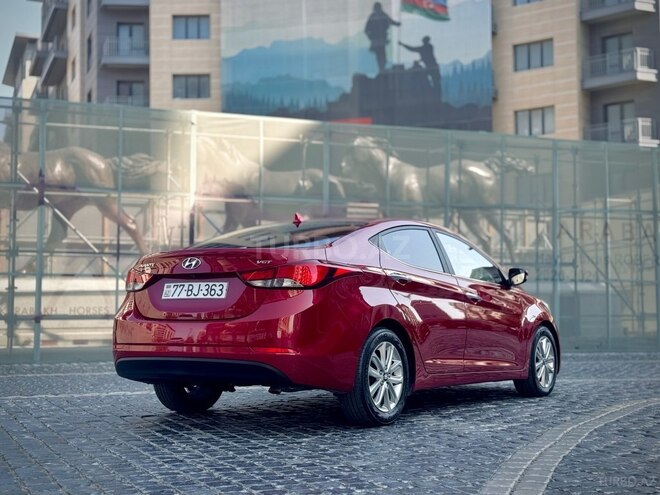 Hyundai Avante 2015, 202,500 km - 1.6 l - Bakı