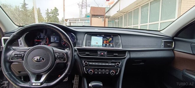 Kia K5 2016, 198,000 km - 1.7 l - Quba