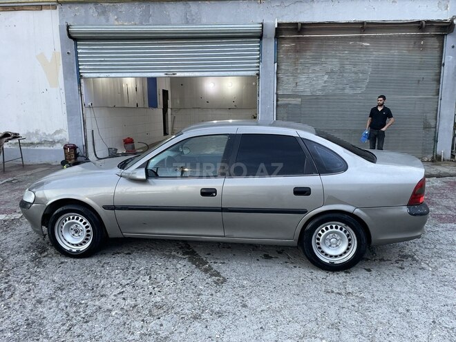 Opel Vectra 1996, 280,000 km - 2.0 l - Bakı