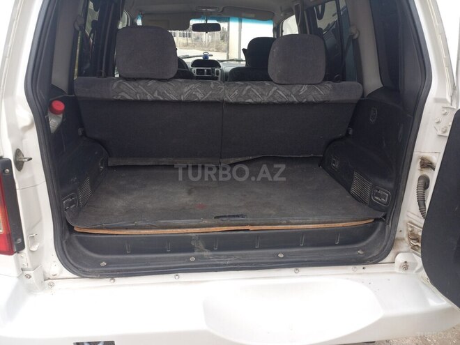 Mitsubishi Pajero io 2000, 300,000 km - 1.8 l - Şirvan