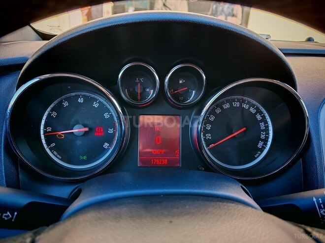 Opel Astra 2011, 190,000 km - 1.4 l - Sumqayıt