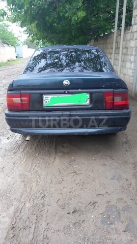 Opel Vectra 1994, 144,771 km - 2.0 l - Tovuz