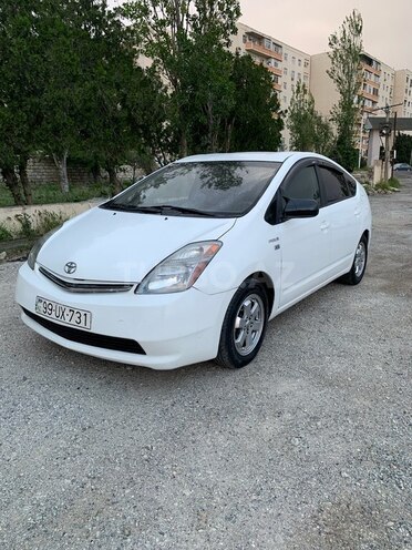 Toyota Prius-2
