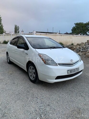 Toyota Prius-1