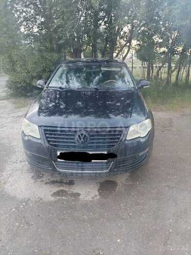Volkswagen Passat 2005, 300,000 km - 2.0 l - Bakı
