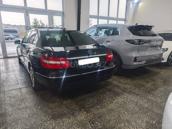 Mercedes E 220 d-12