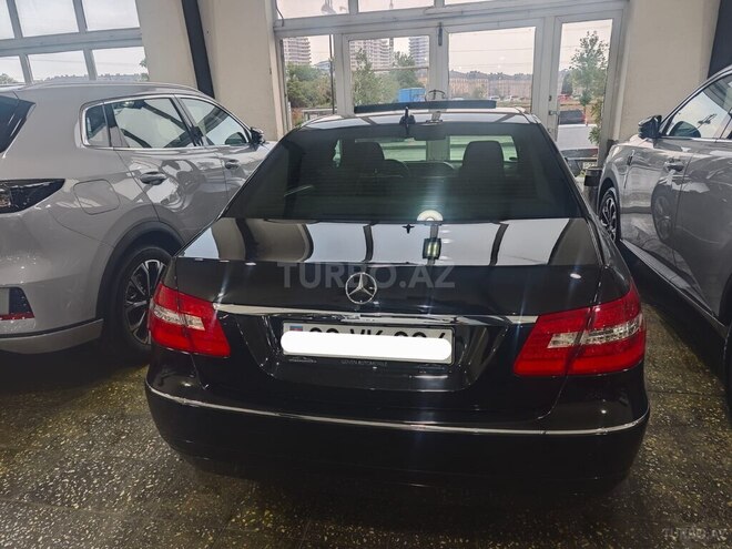 Mercedes E 220 d-13