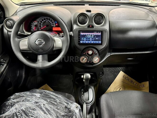 Nissan Micra-11