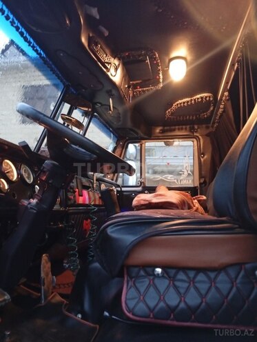 KamAz 53212 1986, 900,000 km - 11.0 л - Salyan