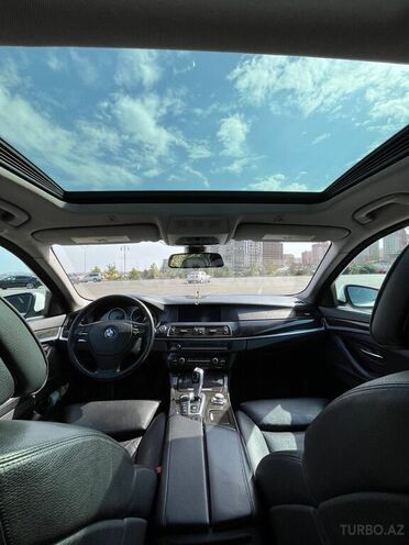 BMW 528 2012, 240,000 km - 2.0 l - Sumqayıt
