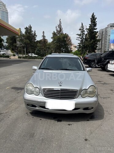 Mercedes C 200-1