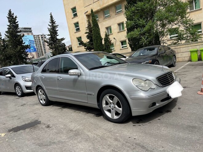 Mercedes C 200-2