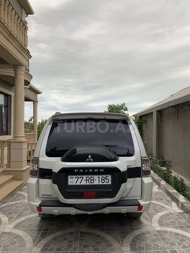 Mitsubishi Pajero 2015, 172,000 km - 3.0 l - Sumqayıt