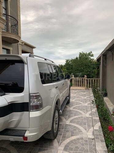 Mitsubishi Pajero 2015, 172,000 km - 3.0 l - Sumqayıt