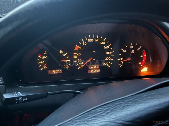 Mercedes C 220 d 1999, 456,000 km - 2.2 л - Bakı