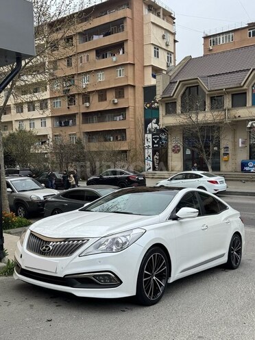 Hyundai Grandeur-1