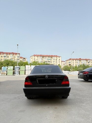 Mercedes C 180 1999, 286,000 km - 1.8 l - Bakı