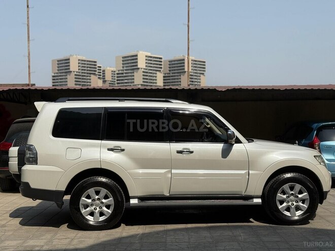 Mitsubishi Pajero 2008, 202,000 km - 3.0 l - Bakı
