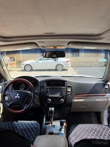 Mitsubishi Pajero 2008, 202,000 km - 3.0 l - Bakı