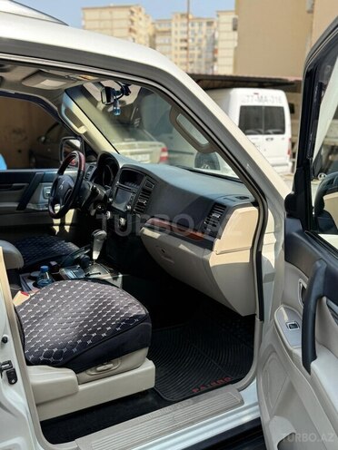 Mitsubishi Pajero 2008, 202,000 km - 3.0 l - Bakı