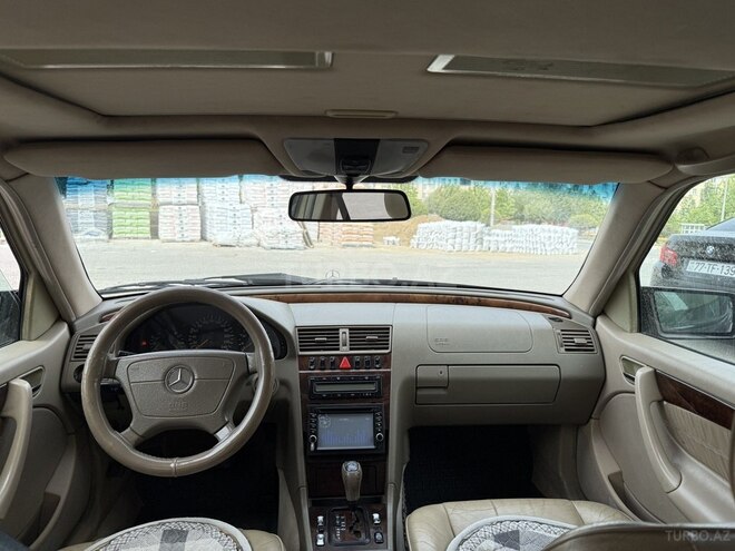 Mercedes C 180 1999, 286,000 km - 1.8 l - Bakı