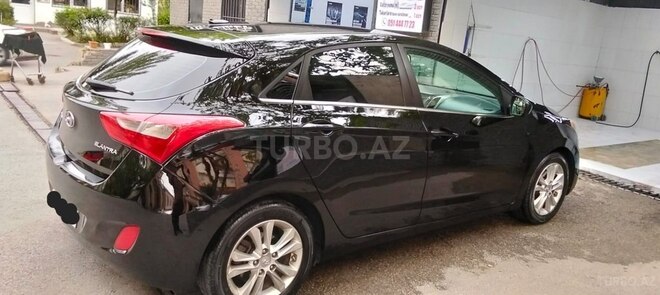 Hyundai Elantra 2015, 180,000 km - 2.0 l - Bakı