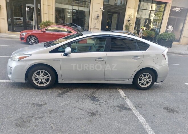 Toyota Prius 2010, 360,000 km - 1.8 л - Bakı