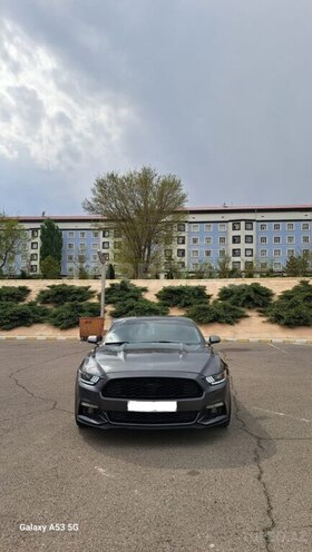 Ford Mustang 2015, 187,000 km - 2.3 l - Naxçıvan